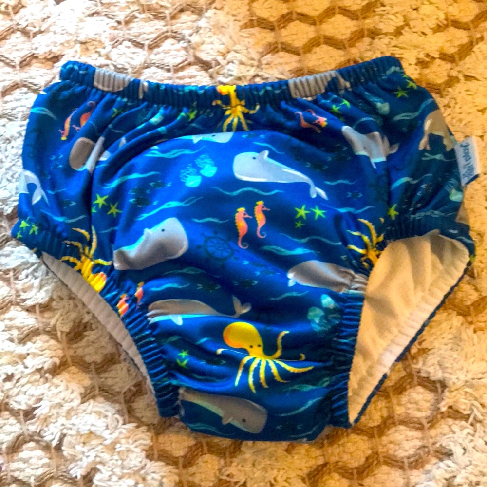 ❤️3/$20 Iplay swim diapers 24 months spf‎ 50+ 25-30